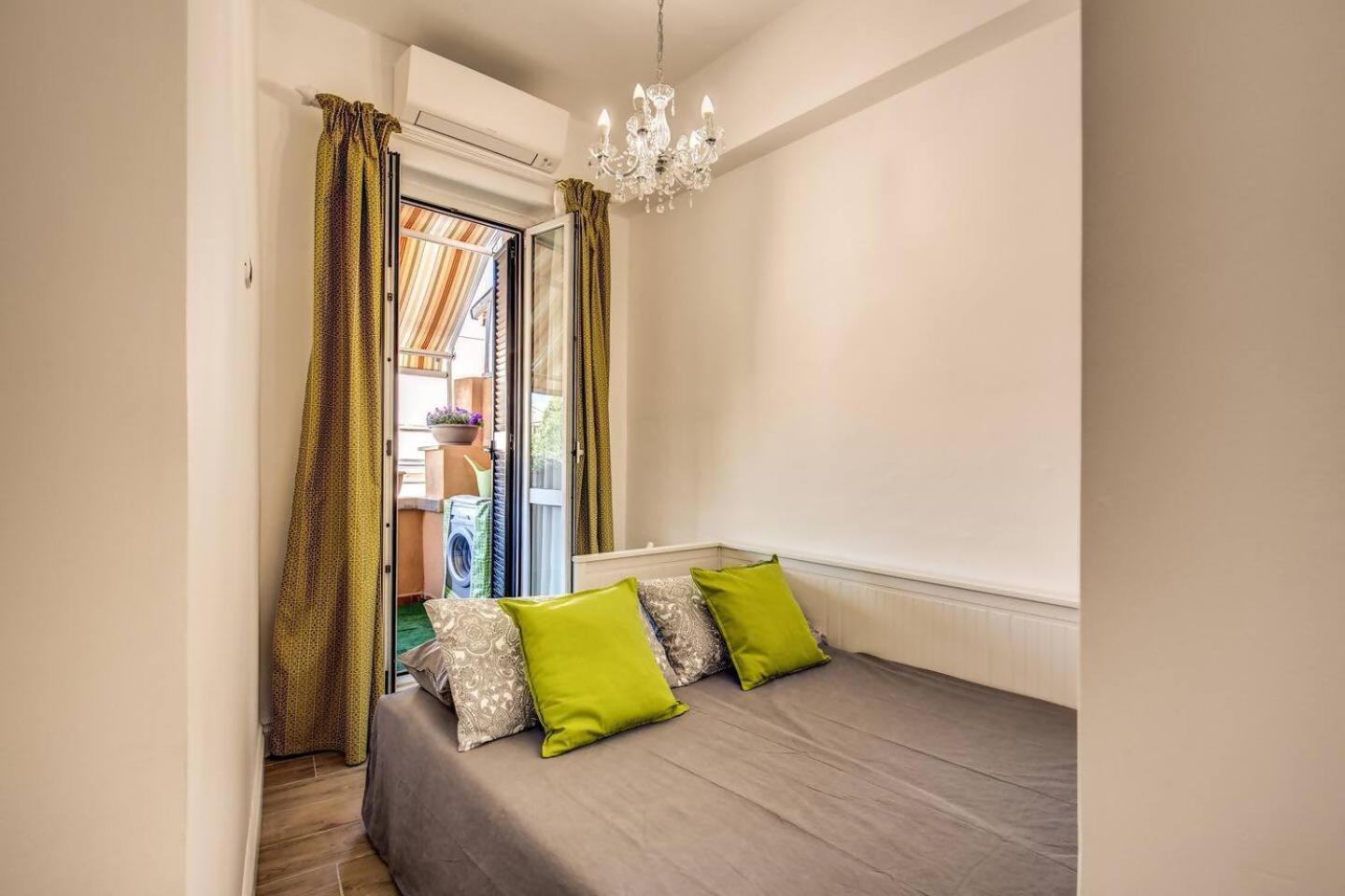 Apartment Domus Heroas Near Vatican Rom